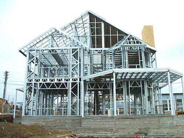 金山钢结构建筑的腐蚀问题应该如何预防